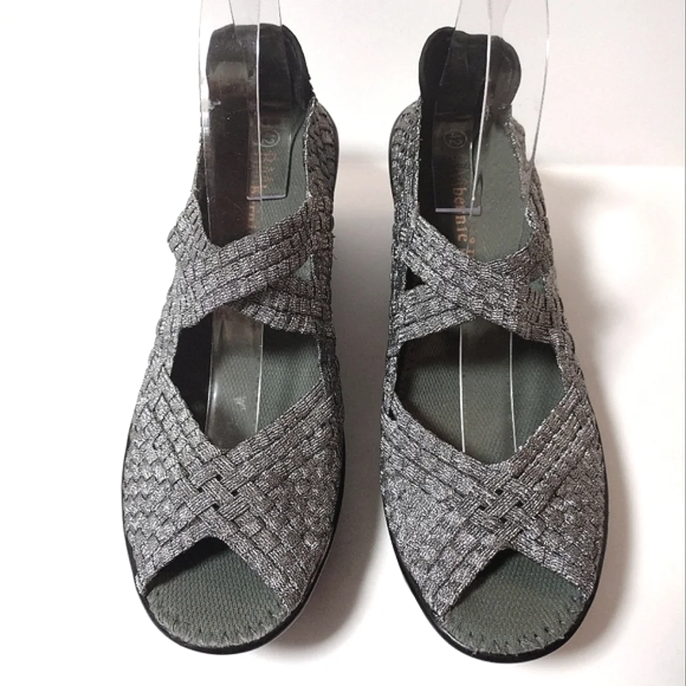 Bernie Mev Women's Woven Platform Peep Toe Slip- On Comfort Wedges Silver Sz 42
